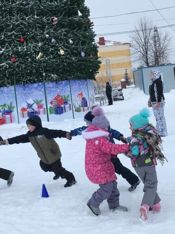 Что и когда проводится  у главной елки Лаишева