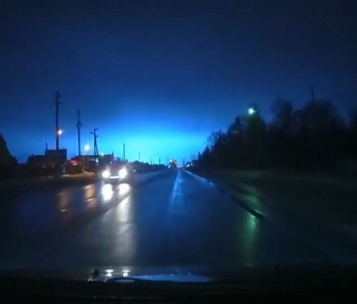 В Альметьевском районе очевидцы  говорят о необычной вспышке, осветившей небо