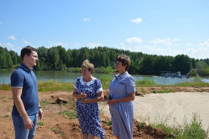 ​​​​​​​Начата очистка водоемов в Державино и Никольском Лаишевского района