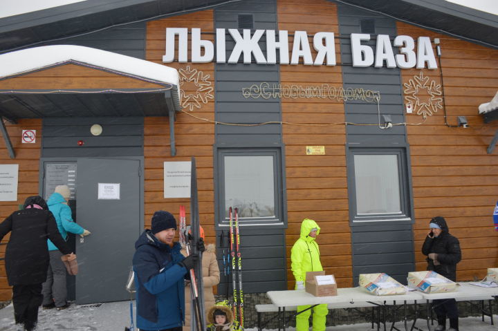 Лыжная база в Лаишево укомплектована самым современным спортивным инвентарем