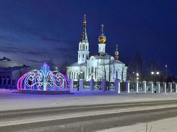 Города России готовятся к Новому году