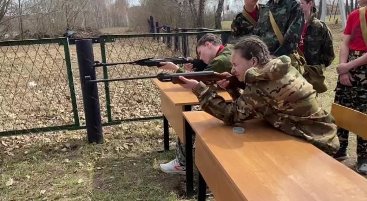 В редакцию пришло письмо: юнармейцы Лаишевской школы №2 рассказывают об игре "Зарница"