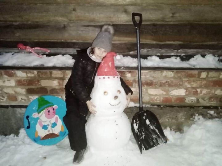 Фото читателя: наш веселый снеговик
