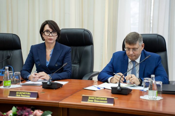 Министерство сельского хозяйства Республики Татарстан и Россельхозбанк вместе поддержат образование в АПК