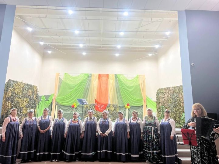 Жители деревни Орел Лаишевского района собрали деньги в поддержку наших военных