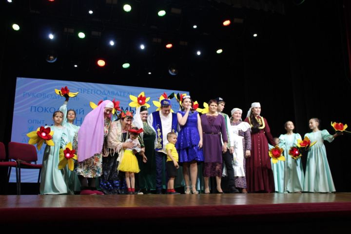 Семья из Лаишевского района выступила в финале конкурса «Нечкэбил»