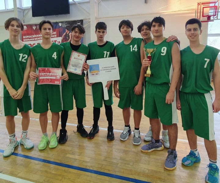Лаишевские баскетболисты заняли третье место на соревнованиях в Чистополе