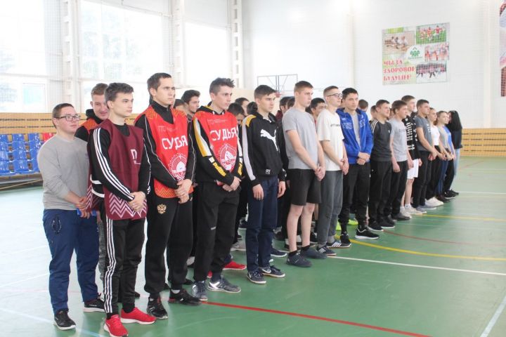 В Дрожжановском районе нормативы ГТО сдают студенты техникума отраслевых технологий