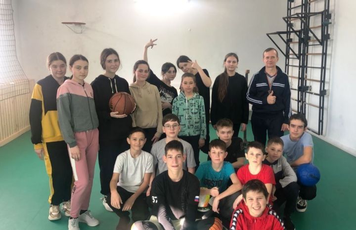 Язның беренче бәйрәмен Ташкирмән укучылары спорт ярышлары белән каршы алалар