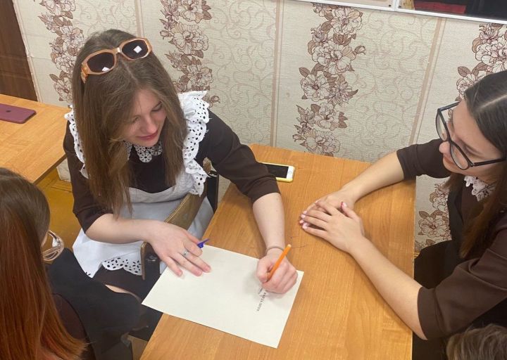 Лаишевским гимназистам рассказали об опасности злонамеренных поступков