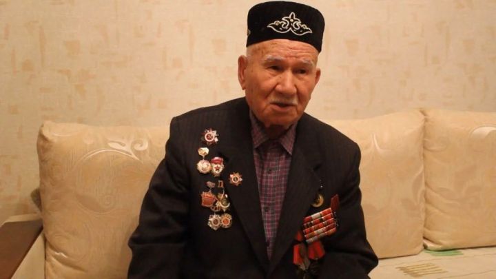 Участник Великой Отечественной войны Шагитов Файзрахман Шагитович: Я лежал и чувствовал, как на меня падает снег