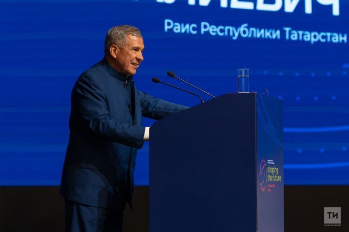 Генеральный директор АО «Транснефть — Прикамье» Олег Балабанов встретился с Раисом Республики Татарстан Рустамом Миннихановым
