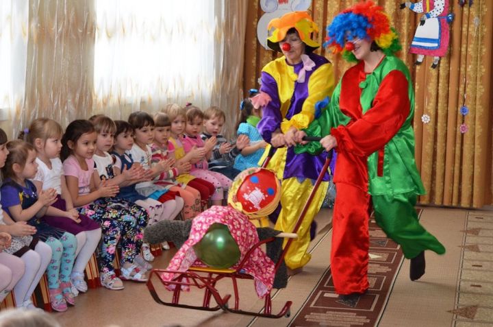 Елена Кононова поделилась новыми стихами для детей