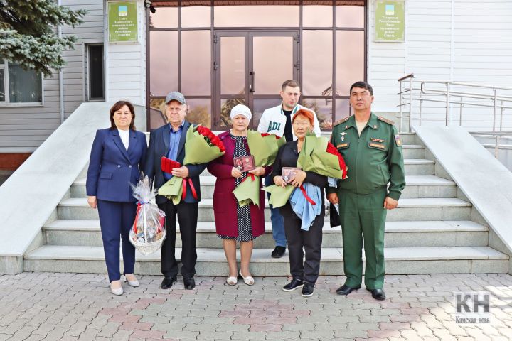 Троих бойцов Лаишевского района наградили орденами Мужества посмертно