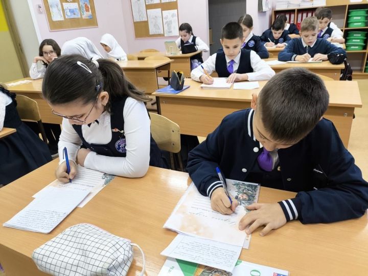 Дети и подростки Лаишевского района приготовили подарки для бойцов СВО