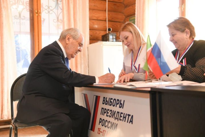 В Лаишевском районе голосовал Герой Труда РФ Минтимер Шаймиев