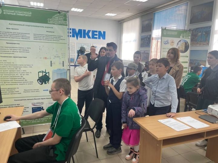 Школьники Лаишевского района посетили региональный чемпионат высоких технологий