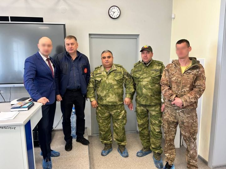 На «Урок мужества» в Лаишевском районе пригласили участников СВО