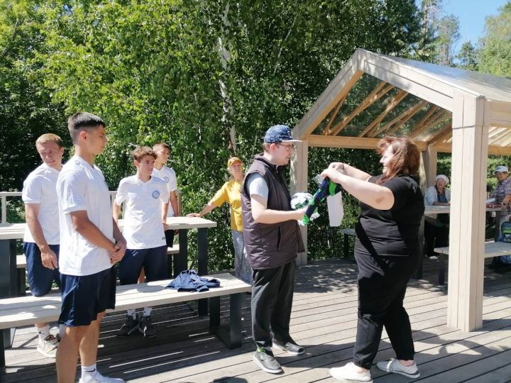 В Лаишево приезжали казанские футболисты