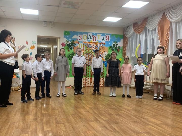 Осенний бал подарил воспитанникам Лаишевской школы-интерната сказочное настроение