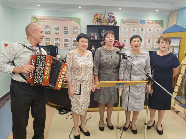 Теплая встреча согрела сердца в Атабаевском доме культуры