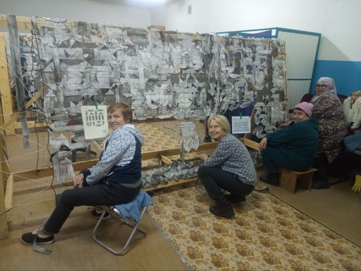 В селе Песчаные Ковали в пункте плетения пополнение