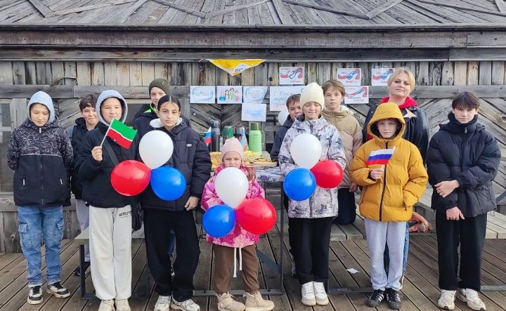 Лаишевские школьники отметили День народного единства на свежем воздухе