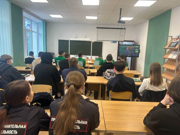 Ярышларда катнашучылар белән мотивацион очрашу