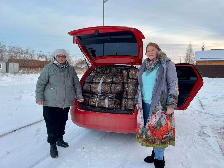Лаеш районы волонтерлары МХО сугышчылары өчен бүләкләр әзерләделәр