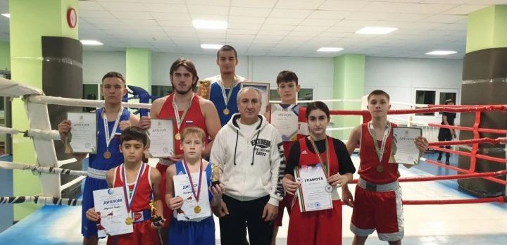 Блестящий результат воспитанников тренера Араика Аракеляна