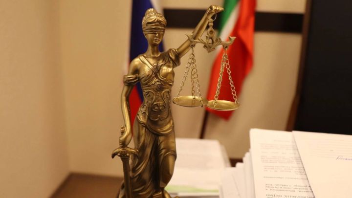 Был оштрафован на крупную сумму за то, что взял микрокредит с телефона брата