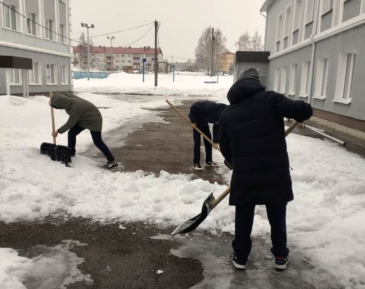 Ширится число организаций, вышедших уже сегодня на субботник