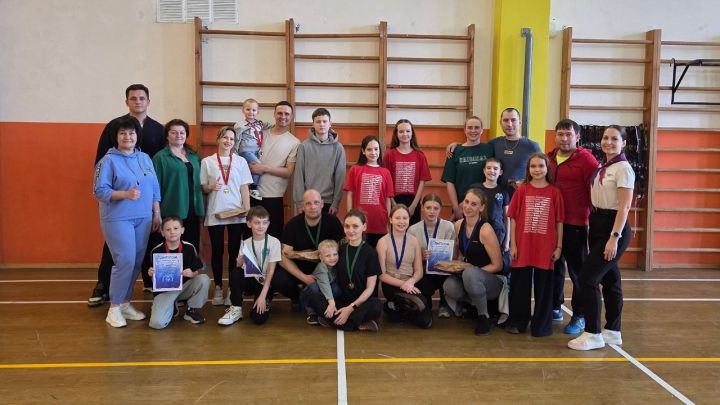 В Лаишевском районе соревновались самые спортивные семьи