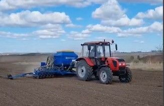 Посевные рекорды Лаишево: Фермер Зарипов в авангарде весенней кампании