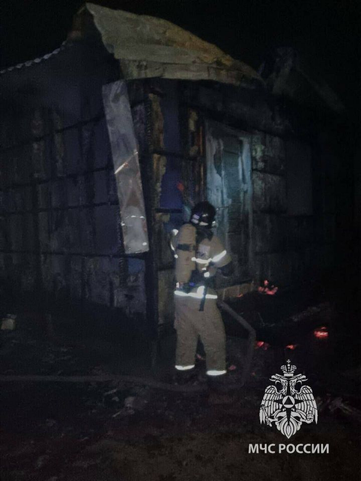 В Лаишевском районе молния ударила в строящийся дом