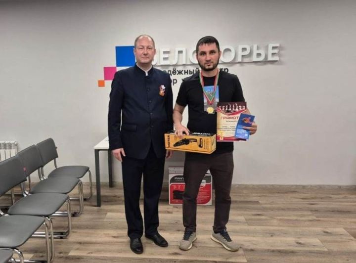 Радик Фәйзетдинов шахмат турнирында шәхси беренчелектә җиңү яулады