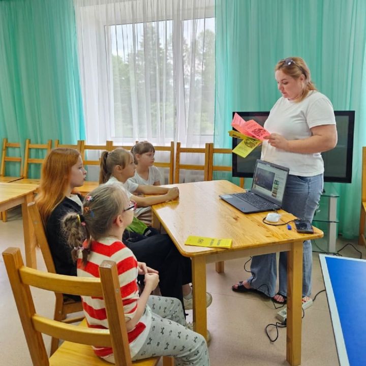 Молодых лаишевцев предупредили об опасностях экстремизма