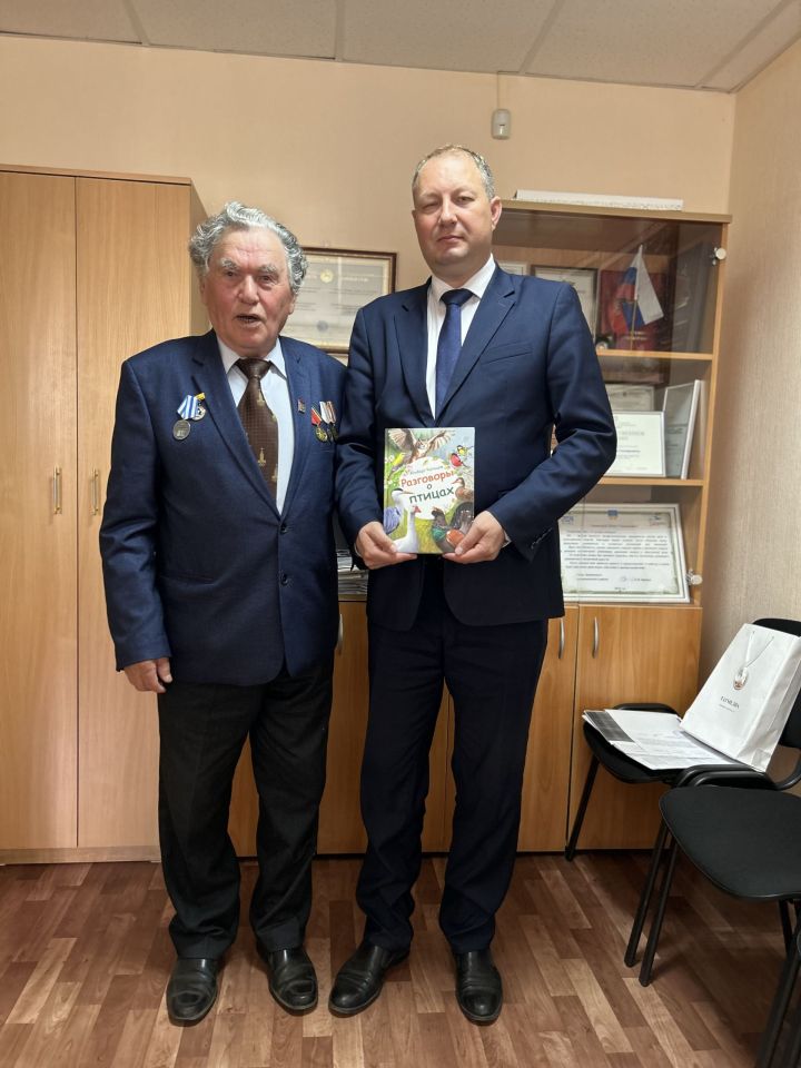 Альберт Кольцов из Больших Кабанов навестил редакцию нашей газеты