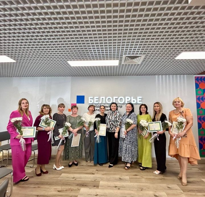 В Лаишево состоялось торжественное мероприятие, посвящённое Дню социального работника