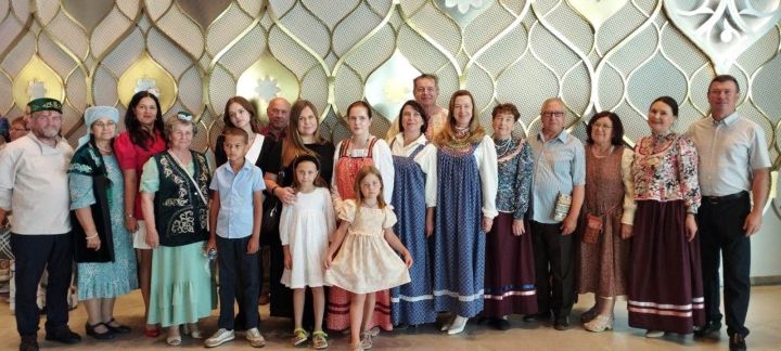 Казанда «Гасырлар кайтавазы»: Орел гаиләләре үз шәҗәрәләренең серләрен ачты