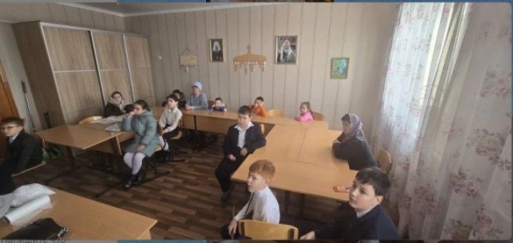 Воскресная школа Троицкого собора: путь к вере через радость и общение