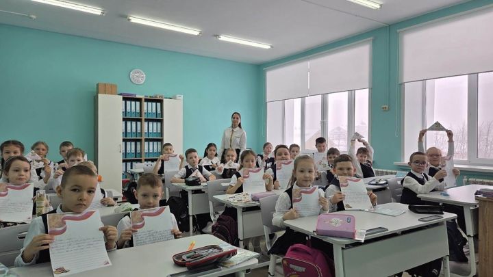 Лаеш районы лицей укучылары Әфган сугышчылары өчен концерт әзерләделәр