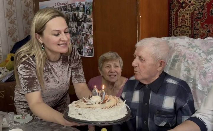 Лаеш районында яшәүче Ватанны саклаучылар көнендә 90 яшен билгеләп үтте