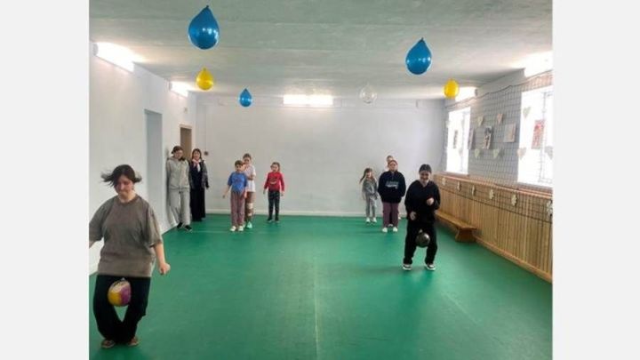 Күңелле стартлар һәм концерт: Ташкирмән мәктәбендә 8 март көнен ничек билгеләп үттеләр