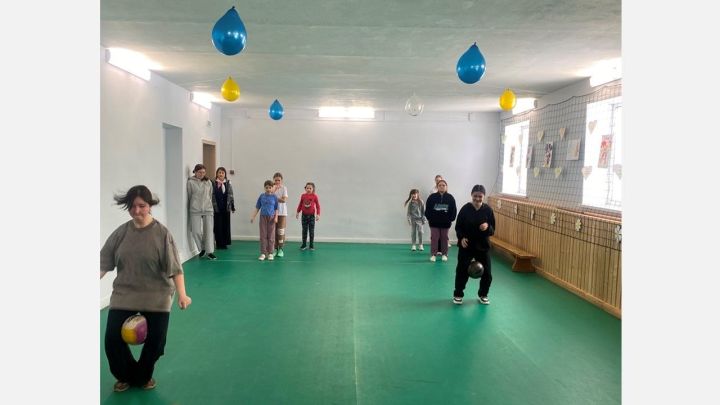 Весёлые старты и концерт: как в Ташкирменской школе отметили 8 Марта