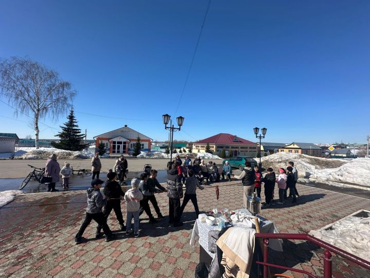 Жители села Пелево Лаишевского района весело встретили весну