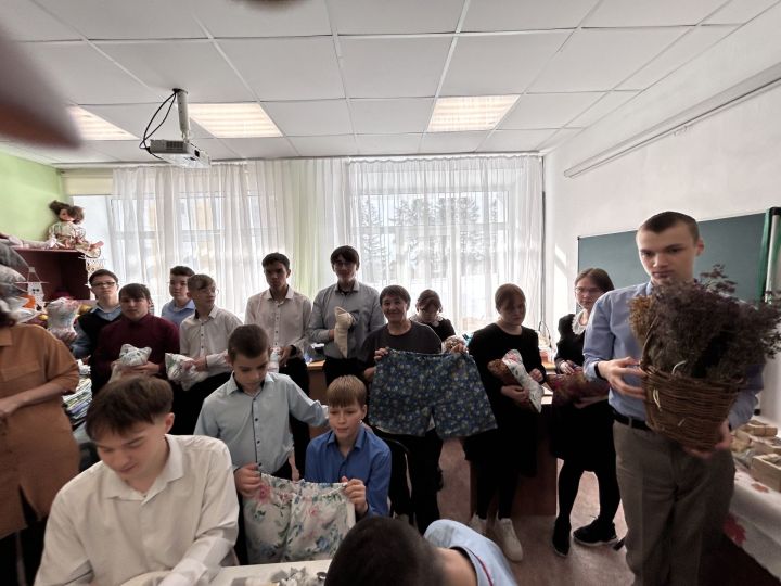 Школа-интернат слабовидящих детей: патриотизм и трудолюбие в действии
