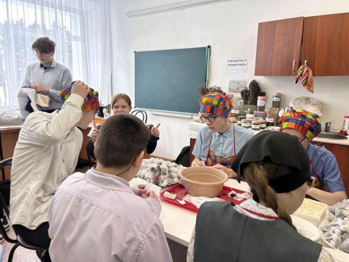 Начар күрүче балалар мәктәп-интернаты: патриотизм һәм хезмәт сөючәнлек