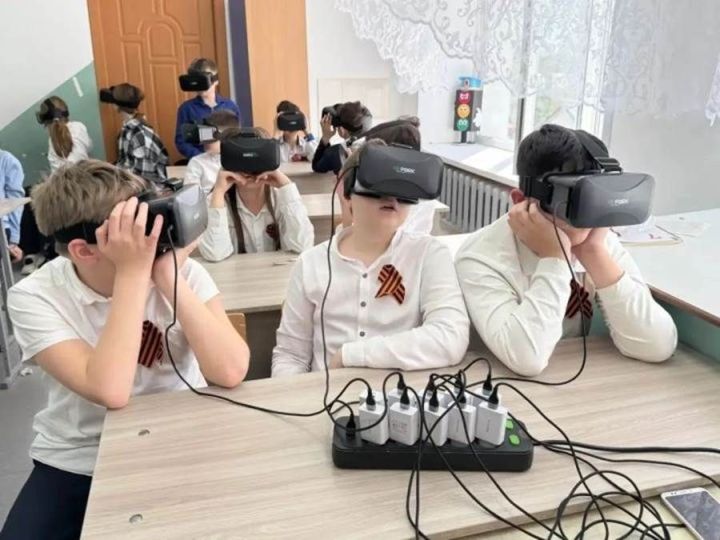 Лаеш районы укучылары вакыт буенча виртуаль сәяхәт кылдылар