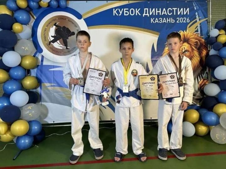 «Династия» спорт комплексы призларына турнир Лаешта яшь дзюдочыларны җыйды: триумф, көрәш һәм бәяләп бетергесез тәҗрибә